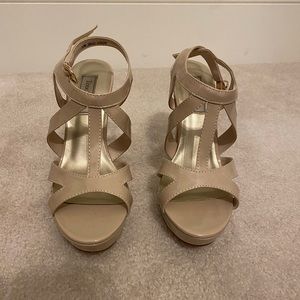 Touch-Ups size 10 nude heels